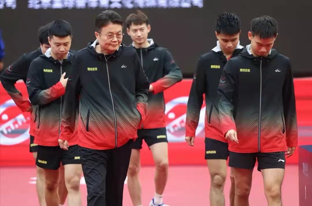 刘国梁的恩师惊艳乒超联赛，曾经的国乒教练宝刀未老，永恒的传奇