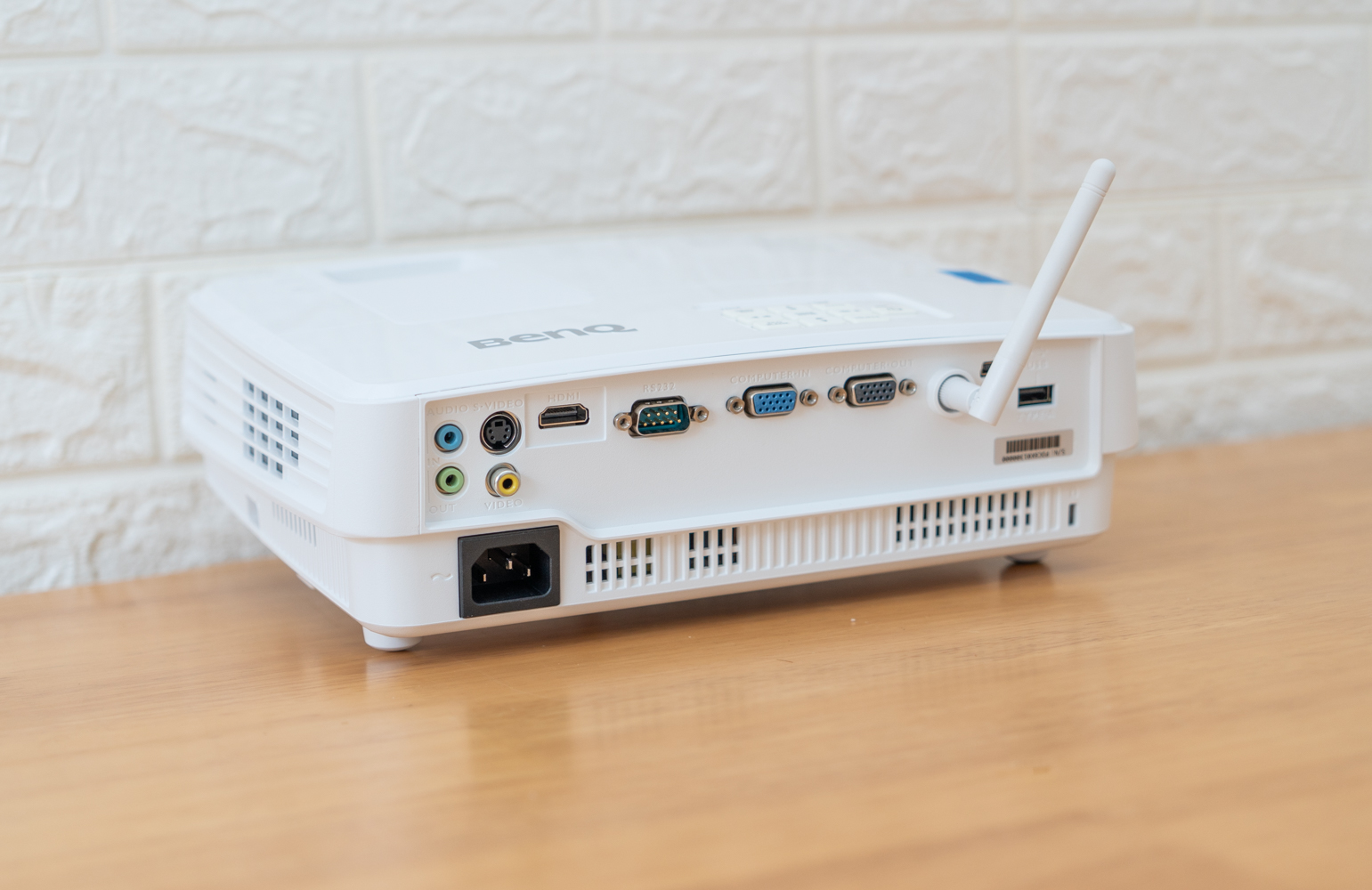 明基e500投影仪换灯泡划算吗,明基e500s投影仪多少钱一台