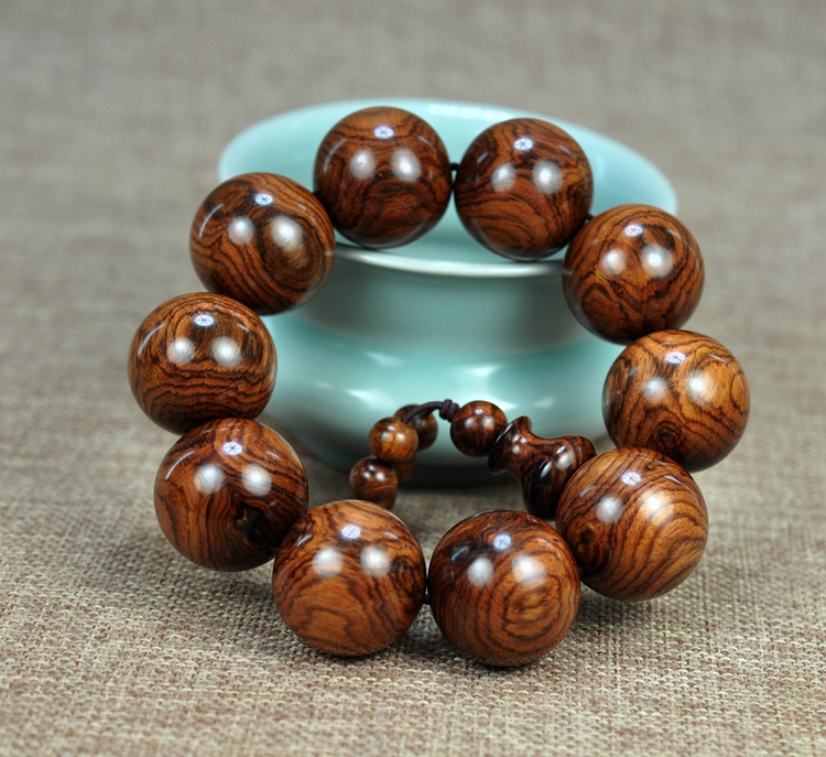 海黄与越南黄花梨的主要区别,越南黄花梨和海黄哪个好