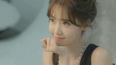 最近流行的眼影妆,适合下眼睑的液体眼影