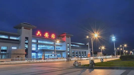 六安南站能直接刷身份证进站吗,六安火车站可以扫码进站嘛