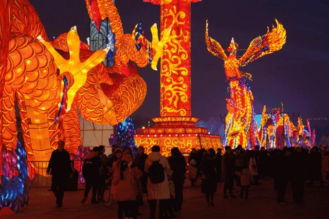 西安地铁大雁塔管控,西安地铁北大街站早晚高峰客流量