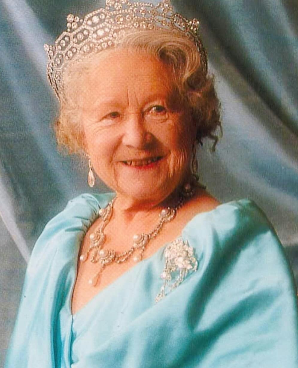 凯特国宴珠宝图片,凯特加冕礼银丝花冠