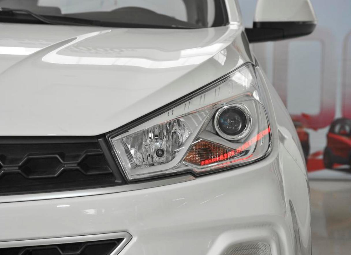 长安cs75plus和五菱宏光s3,五菱宏光s3买1.5l和1.5t哪个好