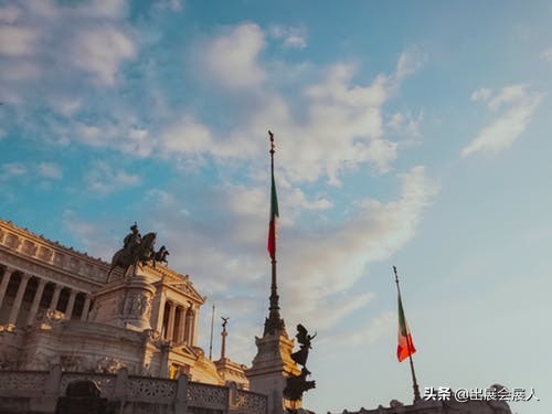 他说今年国庆去阿根廷,足球美女美景美不胜收_出展海外