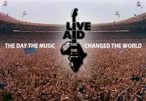 这场世界顶级演唱会，压轴曲果然还是“难忘今宵”