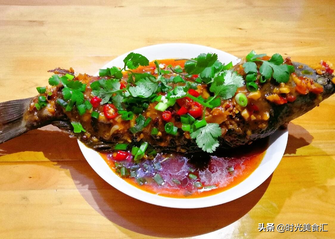 炖鱼放几勺盐,炖鱼放什么能提鲜