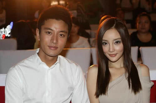 贾乃亮晒李小璐和甜馨合影,李小璐贾乃亮甜馨一家三口上热搜