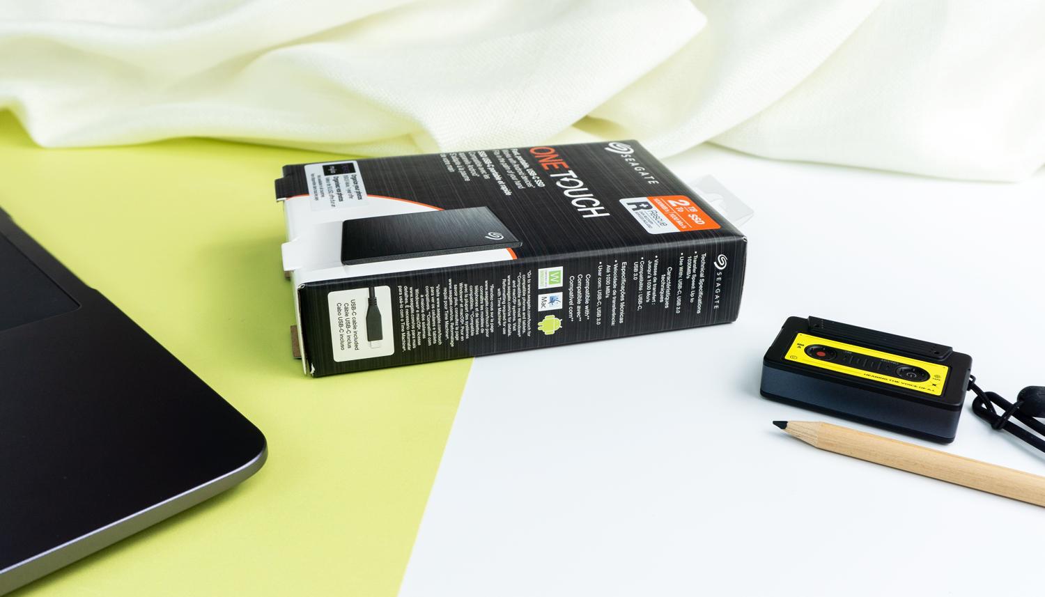 速度1030MB/s，却只有名片大小？希捷铭系列移动固态硬盘