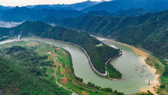 一下雨徽州就成了水墨色,安徽石台避暑胜地