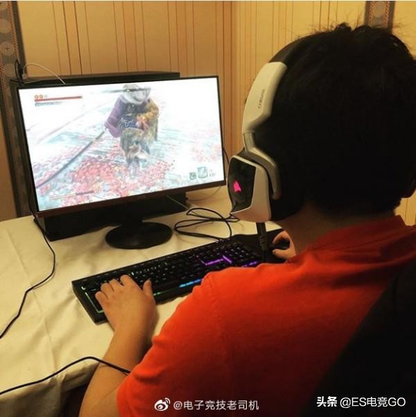 刀圈二三事直播,刀圈二三事录制