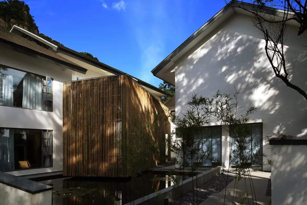 青城山别有洞天山居民宿,青城山肆禧山外民宿海拔