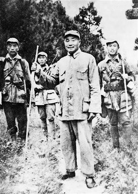 主席盛赞:我有*伯承刘**,蒋氏不可能不完蛋!得此赞誉,只有刘林