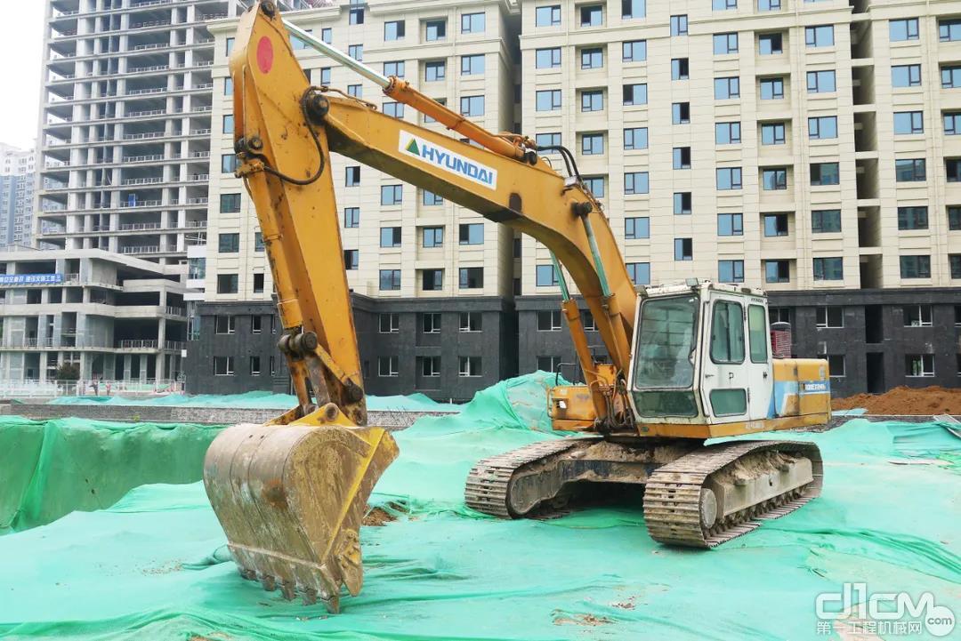 21年劲工轮式挖掘机,最老的现代挖掘机