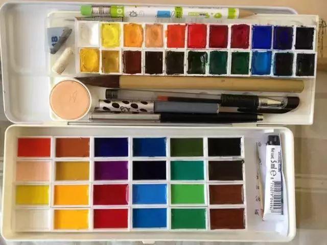 水彩画入门零基础教程彩铅,彩铅水彩素描油画先学哪个