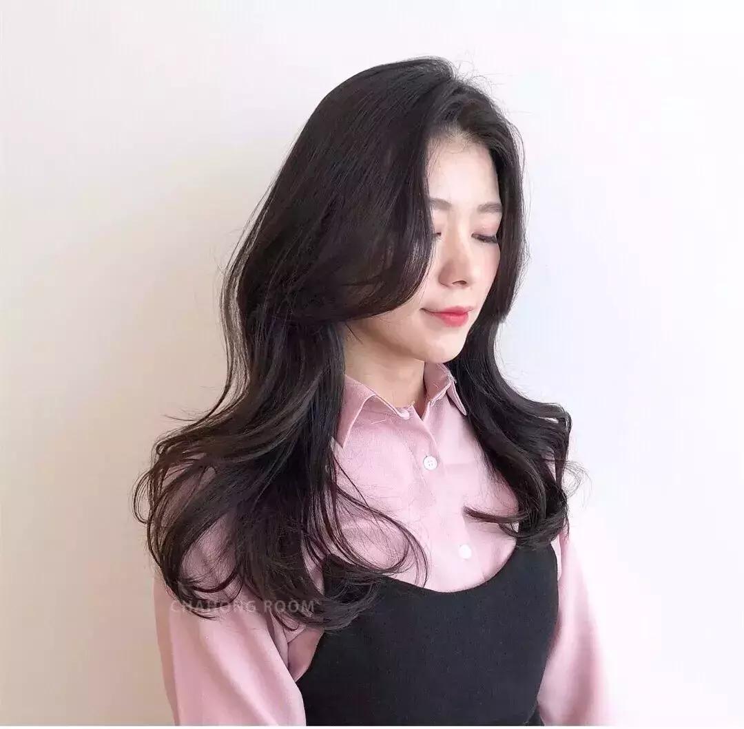 大脸国字脸适合的短发发型,大脸妹子最适合的四款发型