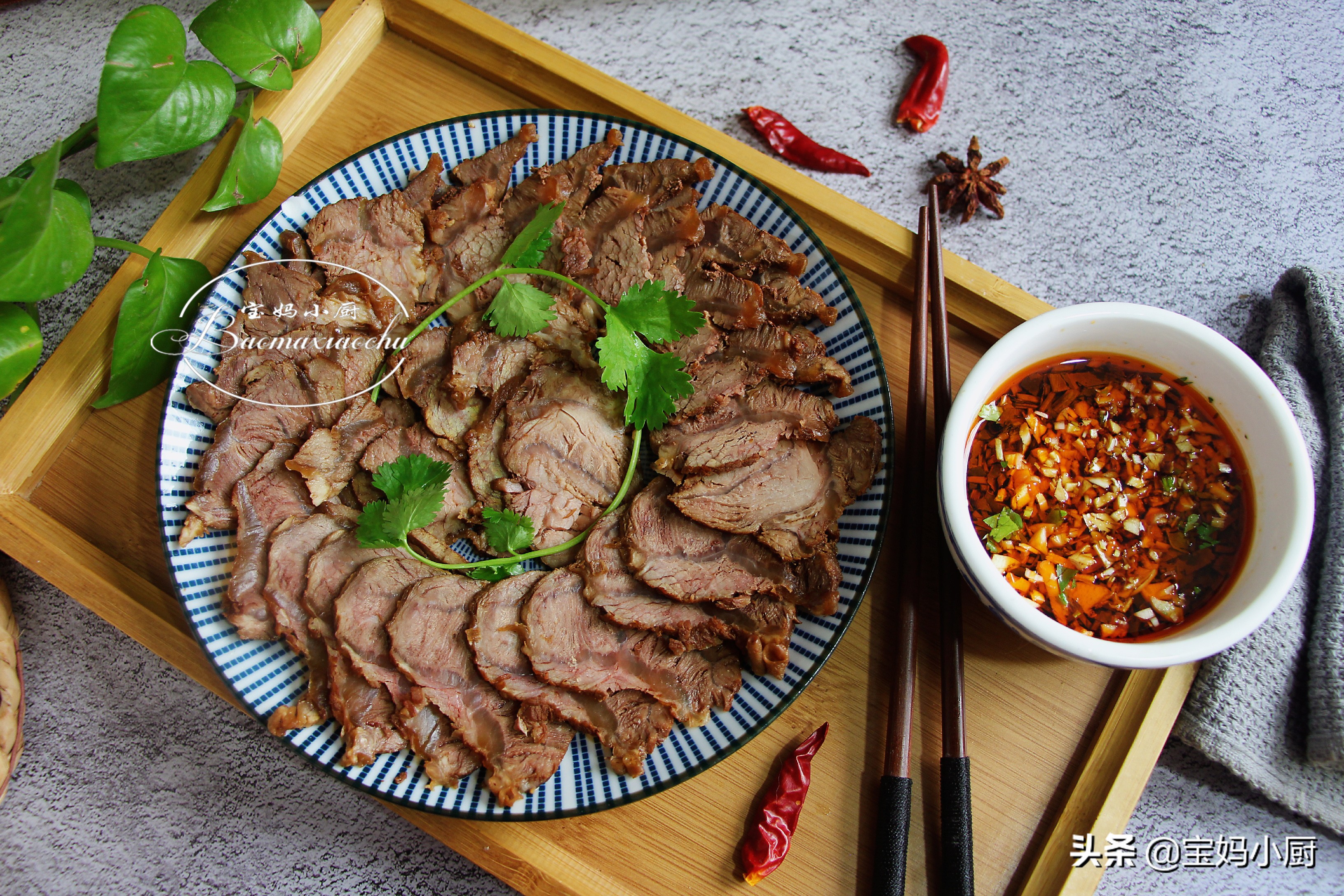 年夜饭菜谱2021必备8道菜,2021年夜饭菜单16个菜做法