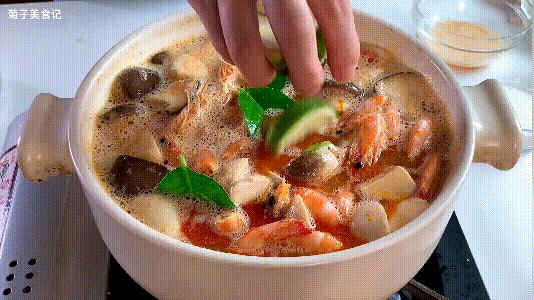 一碗冬阴功海鲜汤,厨师教你冬阴功汤最正宗做法