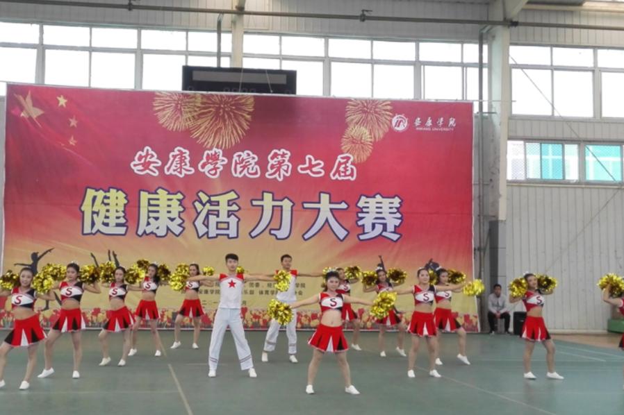 不负韶华，与你来“电”——电信学院欢迎您！