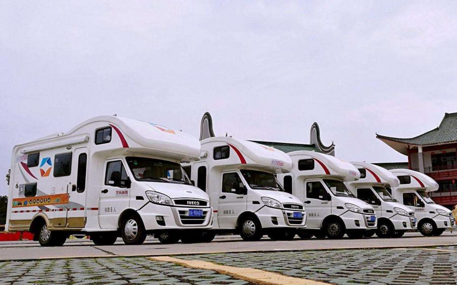 玩房车是这个疫情季最佳旅行方式 (房车出行和自驾出行)