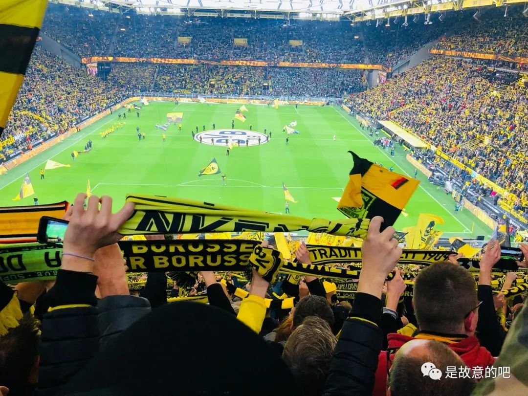 威斯特伦法魔鬼主场的比赛,威斯特伦法主场南看台球迷