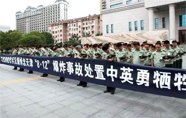 25人出警25人牺牲回家了吗,出警25人牺牲25人唯一幸存的队员