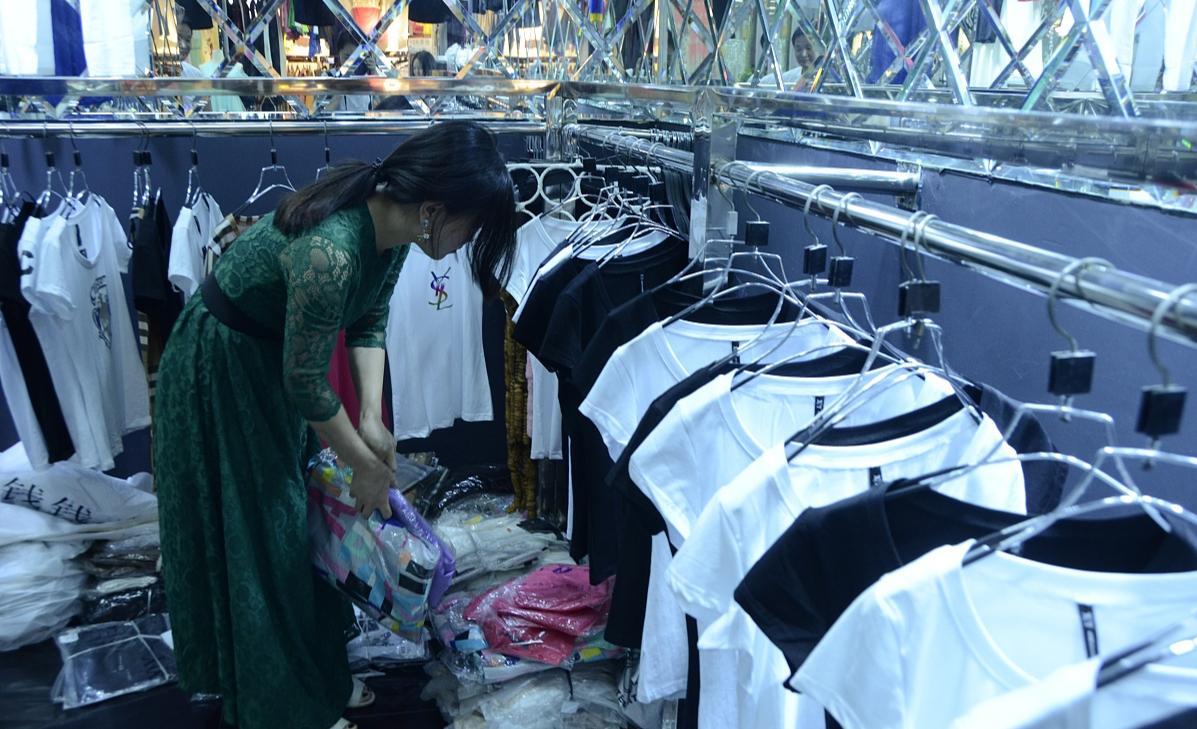 现在年轻人创业适合做什么项目,未来适合普通人创业的小项目