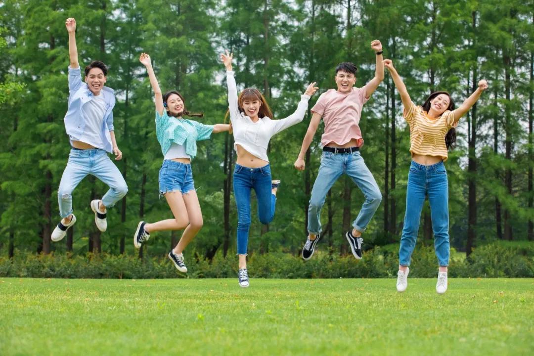 十首励志诗词不负韶华,诗词致青春