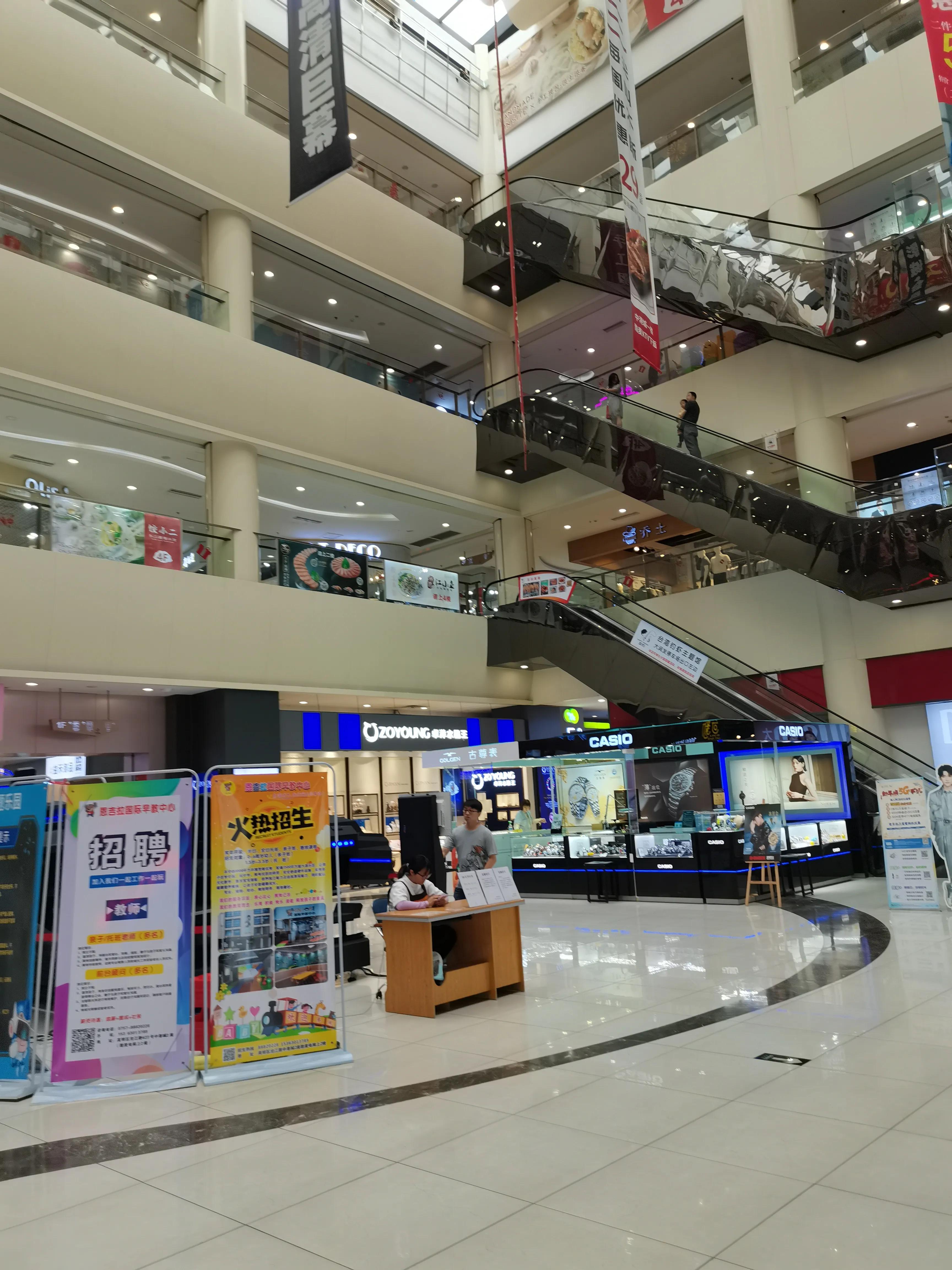 考察广东广州,考察广州市番禺区服装店