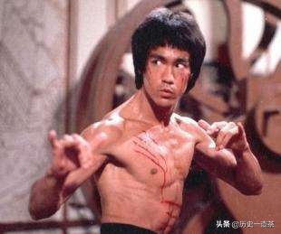 李小龙在1973年怎么了,李小龙当年突然暴毙有多震惊