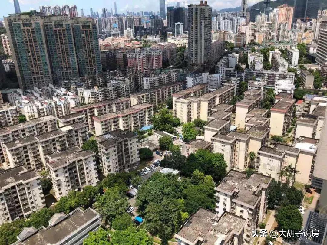 商品房变危楼了又不拆怎么办,什么情况下危旧楼房应腾退置换