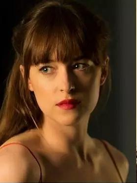 长脸该做什么样的发型,长脸发型的正确挑选方法