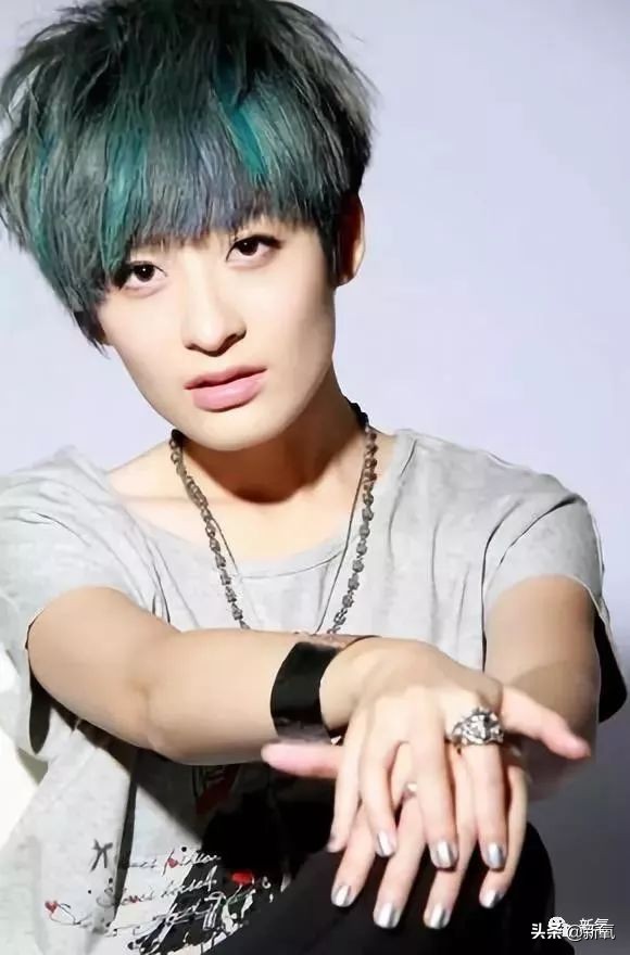 景甜修复后的双眼皮多宽,景甜修复之后的双眼皮是多宽