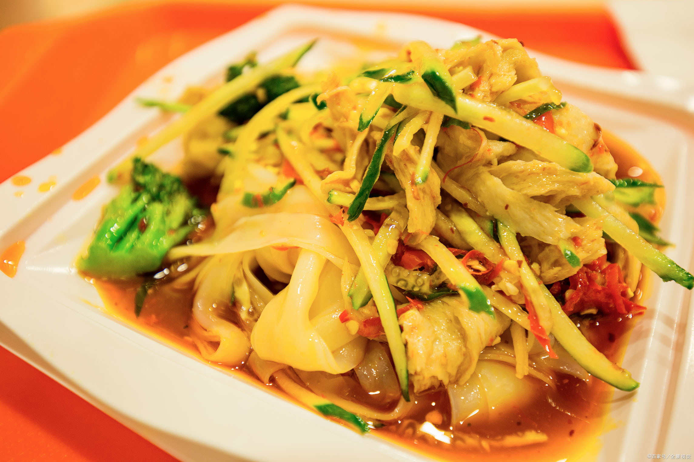 凉皮米皮家常做法,凉皮的米皮是怎么做出来的