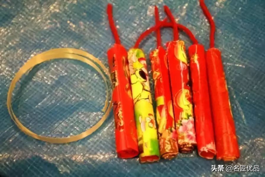 元旦手工彩纸鞭炮,元旦节手工鞭炮