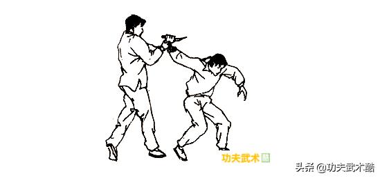 空手夺*首匕**（2），用既猛且狠的手段制服歹徒，保全生命