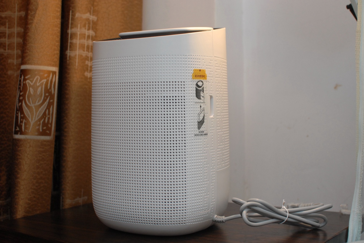 入手百元净化*湿机除**，彻底解决南方城中村小伙烦恼