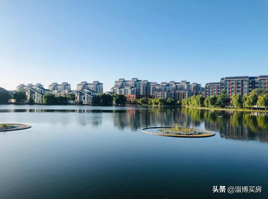 千亩湖居城邦,大城已成,十年匠心筑居,品质鉴证美好生活