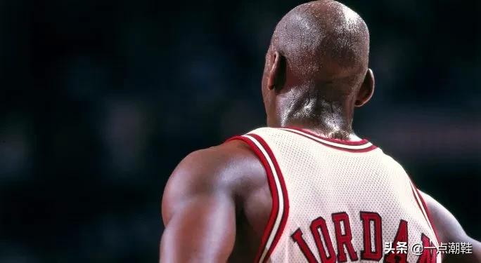 估价15万美金，乔丹亲穿AJ1今日开拍，7个细节你都知道吗？