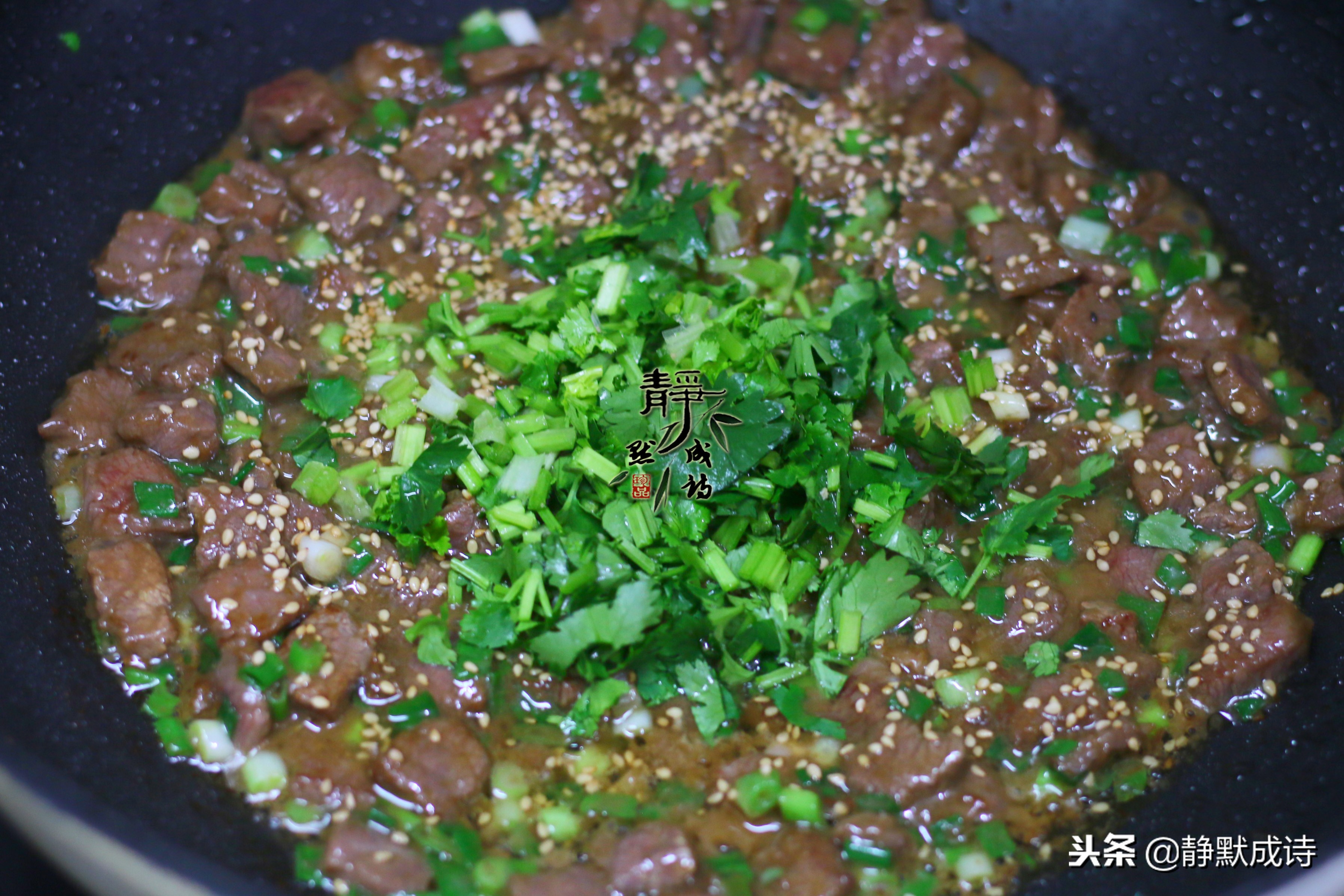 牛肉炒的又柴又难嚼,牛肉炒的嚼不动是怎么回事