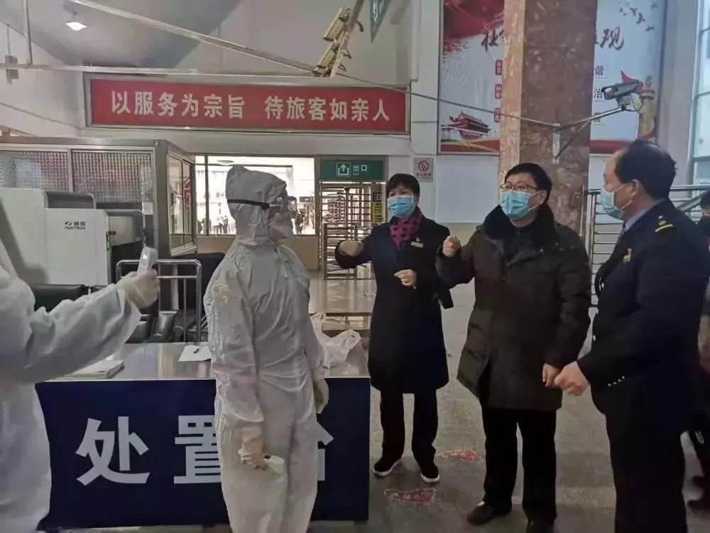 守望相助同心战疫,守望相助一起战疫