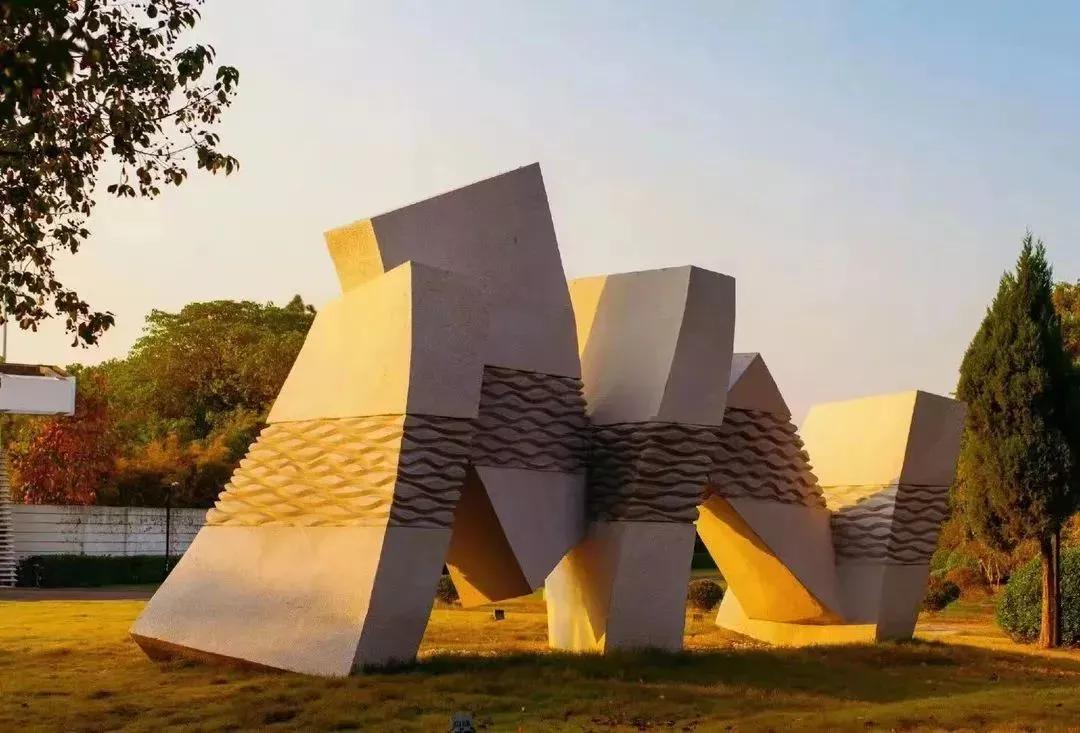 鑻忓窞澶у鏂囨瀛﹂櫌浠嬬粛,鑻忓窞澶у鏂囨瀛﹂櫌鍥剧墖