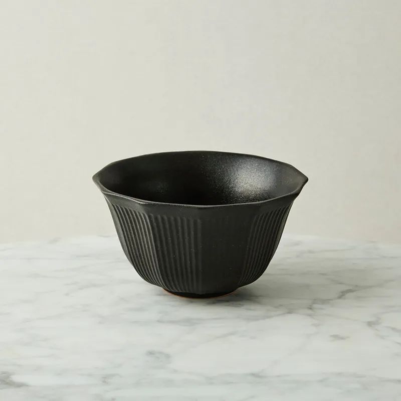 好利来黑天鹅餐具,黑天鹅刀叉是银的吗