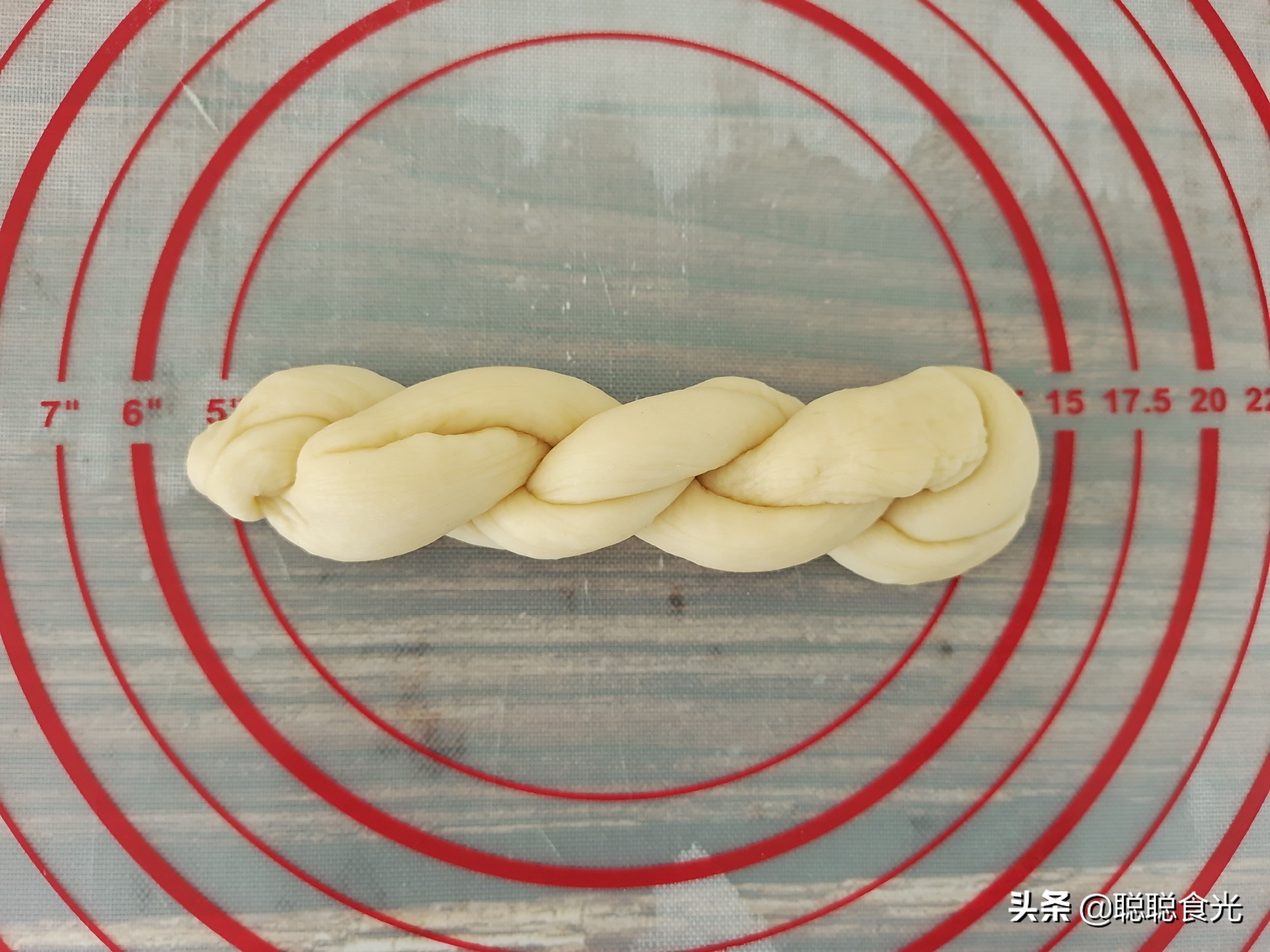 蜂蜜软麻花制作方法全过程,麻花的家常做法酥脆松软加蜂蜜