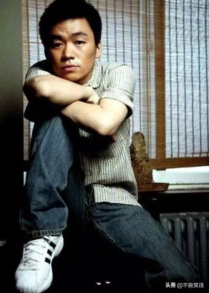 马云郭德纲岳云鹏王宝强的经历,岳云鹏王宝强郭德纲马云成长史