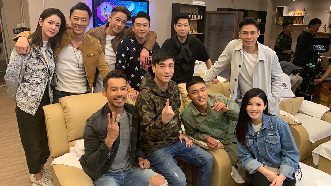 张馨月林峰照片,张馨月林峰和女儿