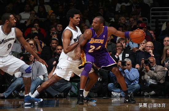 篮球背身单打迈几步算走步,篮球背身单打技巧视频