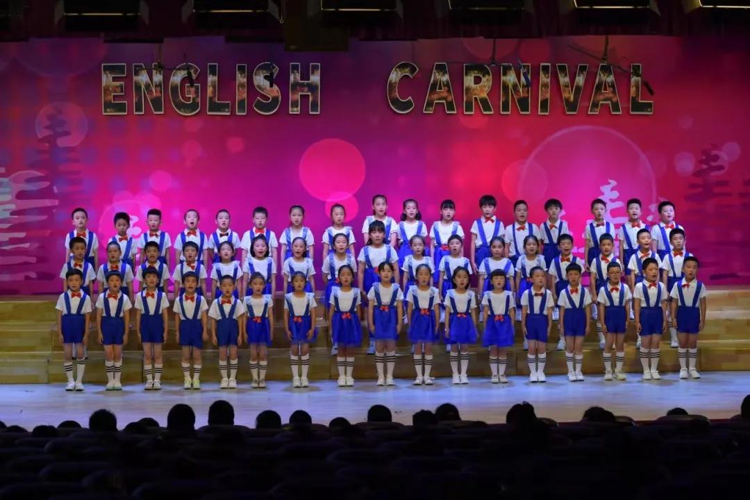 左手国学，右手英语，中杉学校真不一般