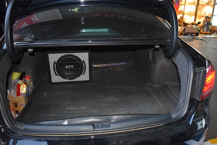 大众帕萨特汽车音响改装魔音,大众帕萨特音响改装丹拿喇叭