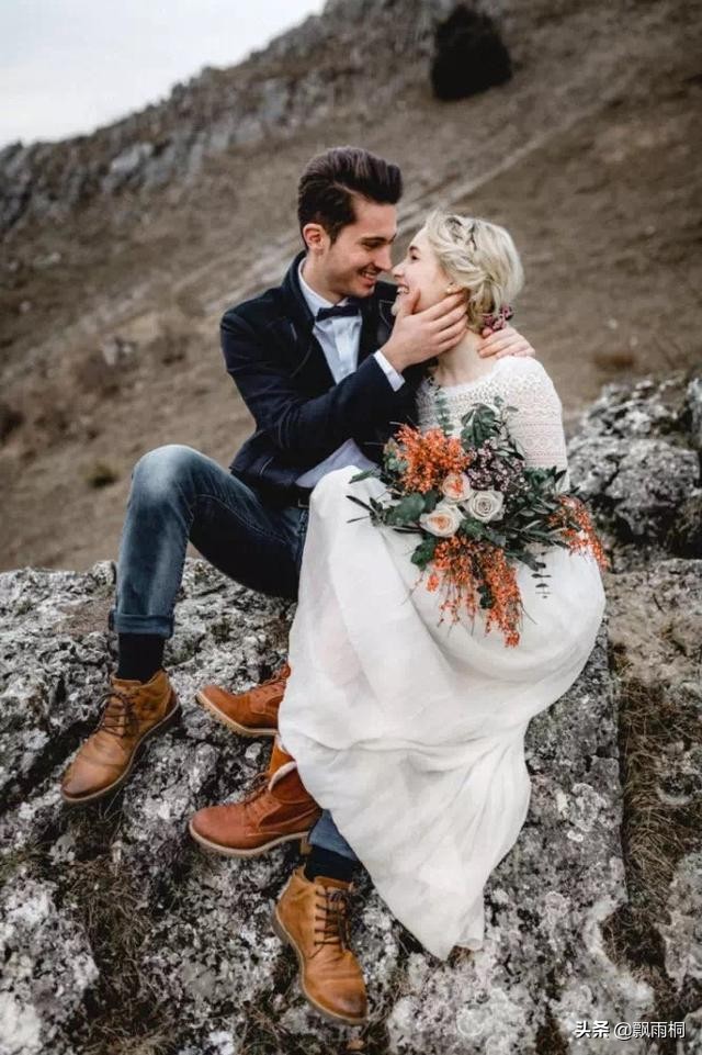 女孩说自己凡尔赛如何高情商回复,被女生说凡尔赛高情商回答